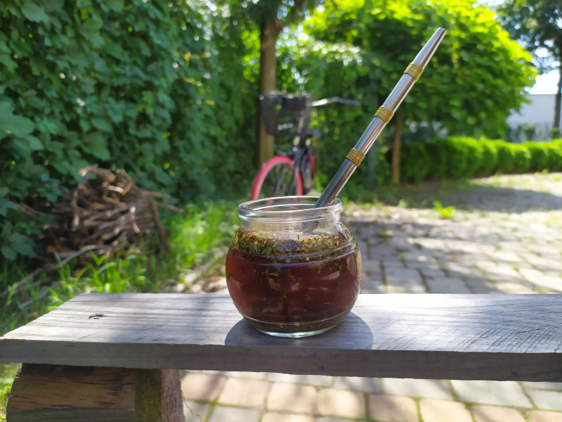 mate w naczyniu i z bombillą IMG_20220804_134527