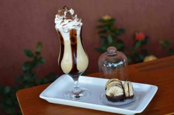 Kto wynalazł kawę po irlandzku?