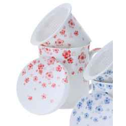 Kubek porcelanowy TING z drobnym porcelanowym zaparzaczem 0,32l - w czerwone kwiatki